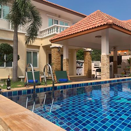 Yoch Pool Villa Паттайя Экстерьер фото